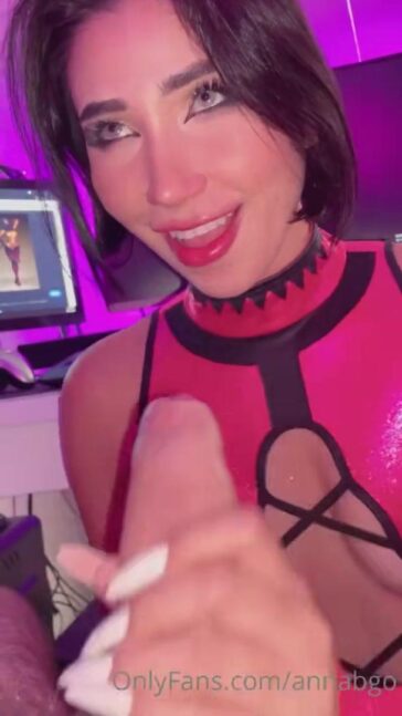 Annabgo Cosplay POV Blowjob OnlyFans Video Leaked 14 annabgo cosplay pov blowjob onlyfans video leaked pgdbnm 364x647 1