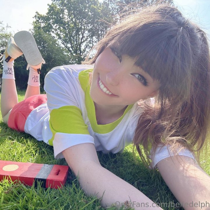 Belle Delphine Chihiro Cosplay Outdoor Onlyfans Set Leaked 9 belle delphine chihiro cosplay outdoor onlyfans set leaked